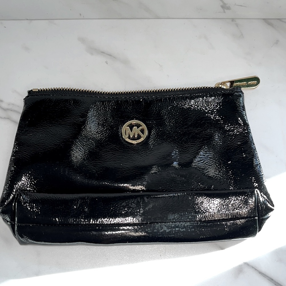 Michael Michael kors black shiny leather clutch bag pouch